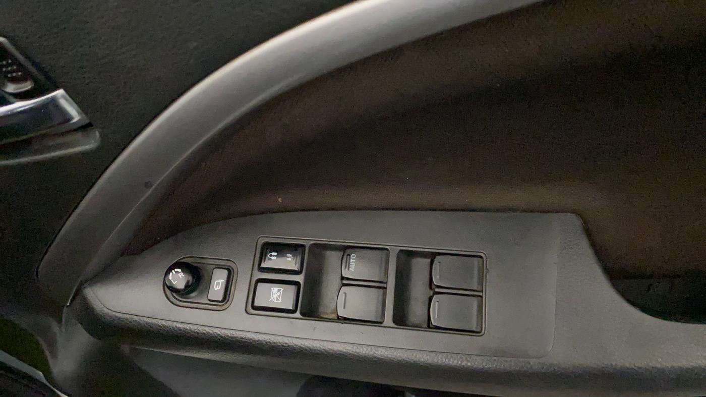 2023 Maruti BREZZA ZXI SMART HYBRID , Petrol, Manual, 1,15,026 km, Driver Side Door Panels Control