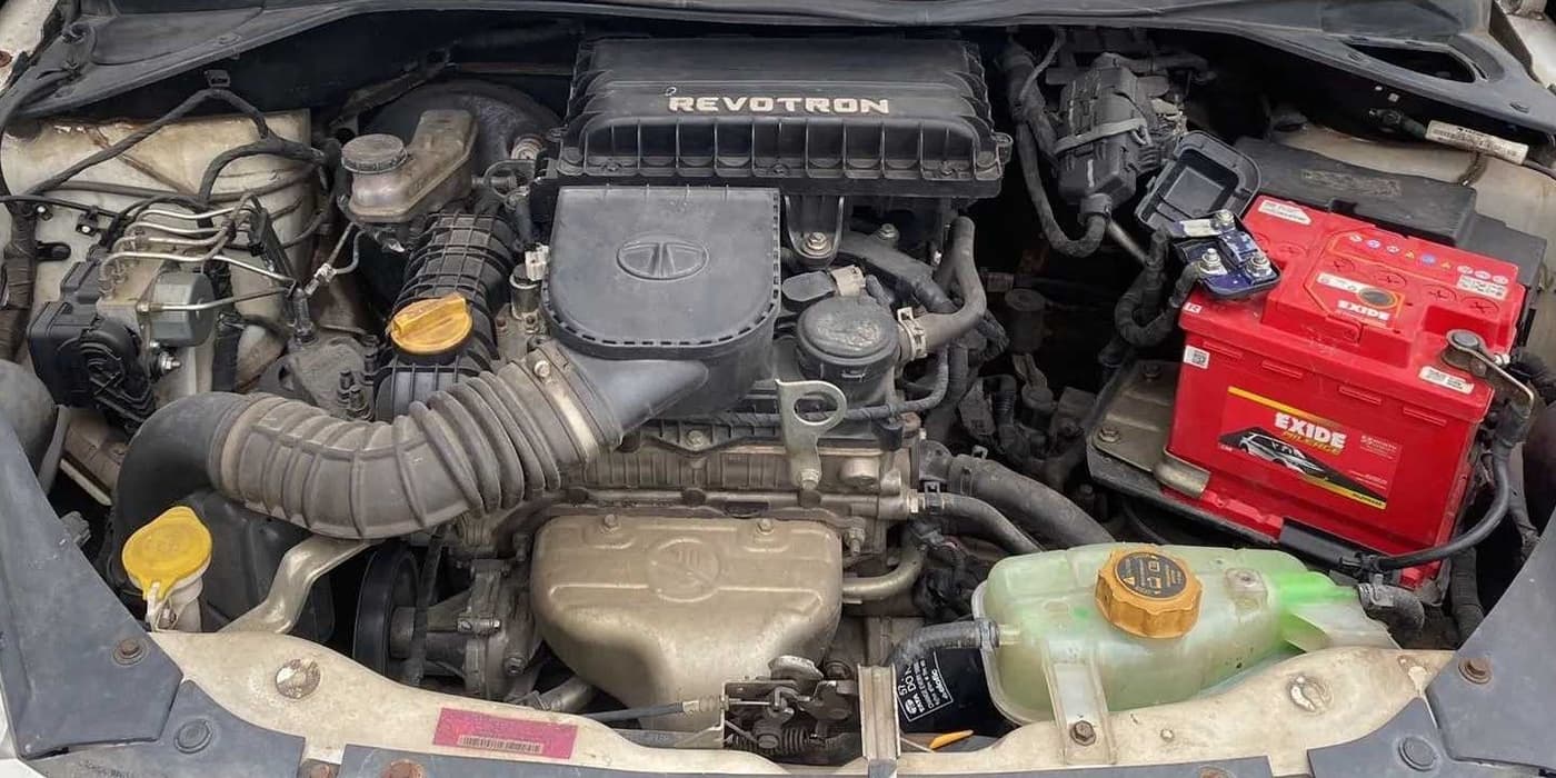 2017 Tata Tiago XZ PETROL, Petrol, Manual, 28,122 km, Open Bonet