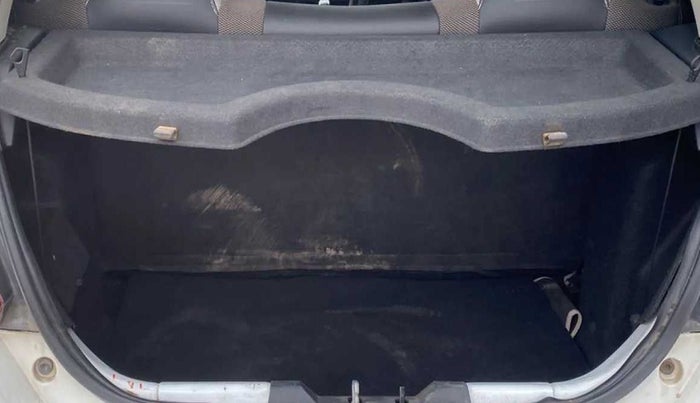 2017 Tata Tiago XZ PETROL, Petrol, Manual, 28,122 km, Boot Inside