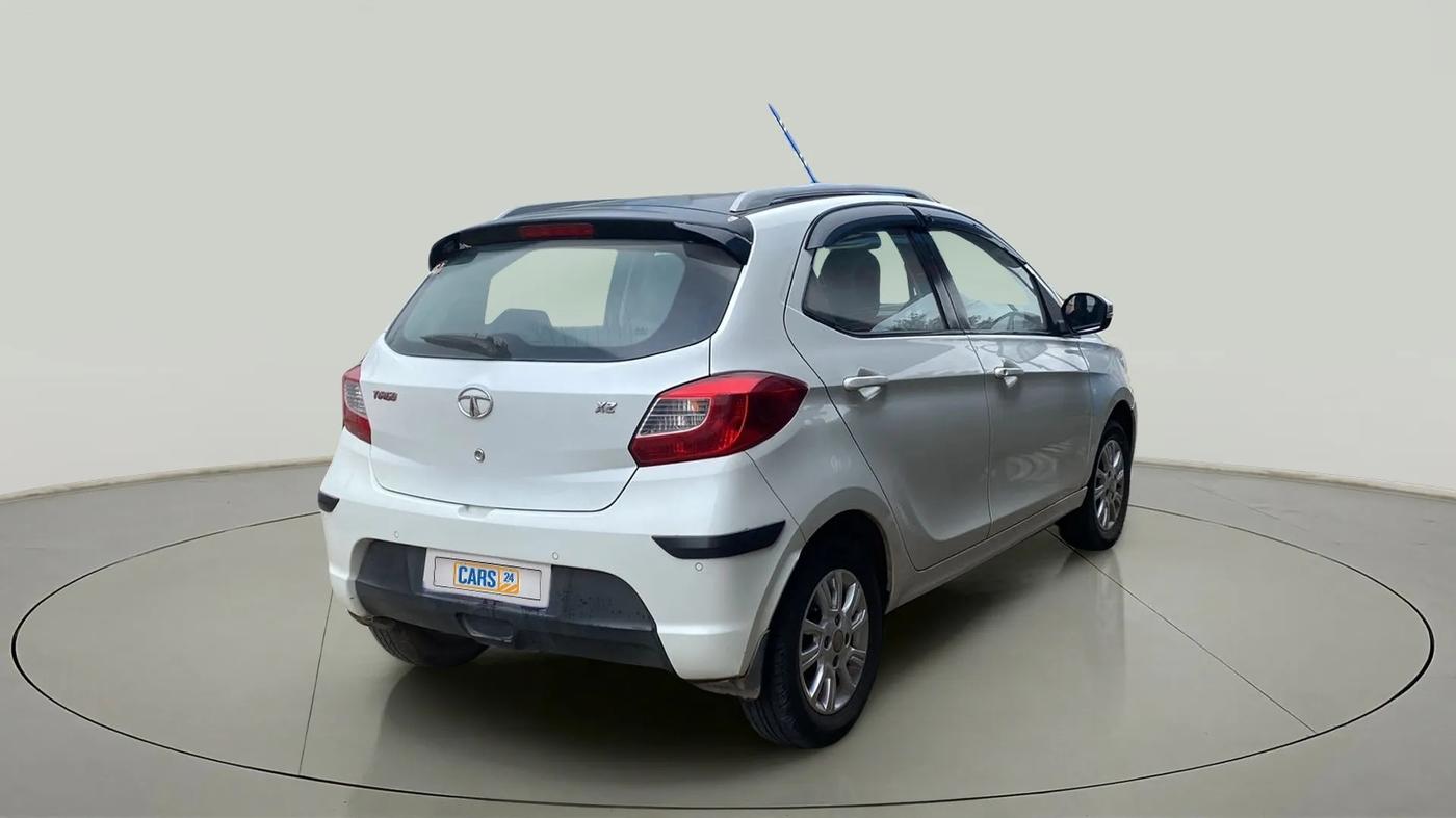 2017 Tata Tiago XZ PETROL, Petrol, Manual, 28,122 km, Right Back Diagonal