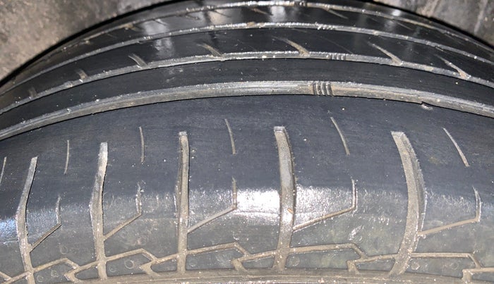 2021 Maruti S Cross SIGMA 1.5, Petrol, Manual, 34,031 km, Left Rear Tyre Tread