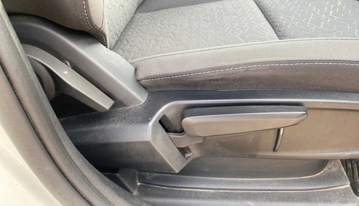 2020 Tata ALTROZ XZ PETROL, Petrol, Manual, 51,406 km, Driver Side Adjustment Panel