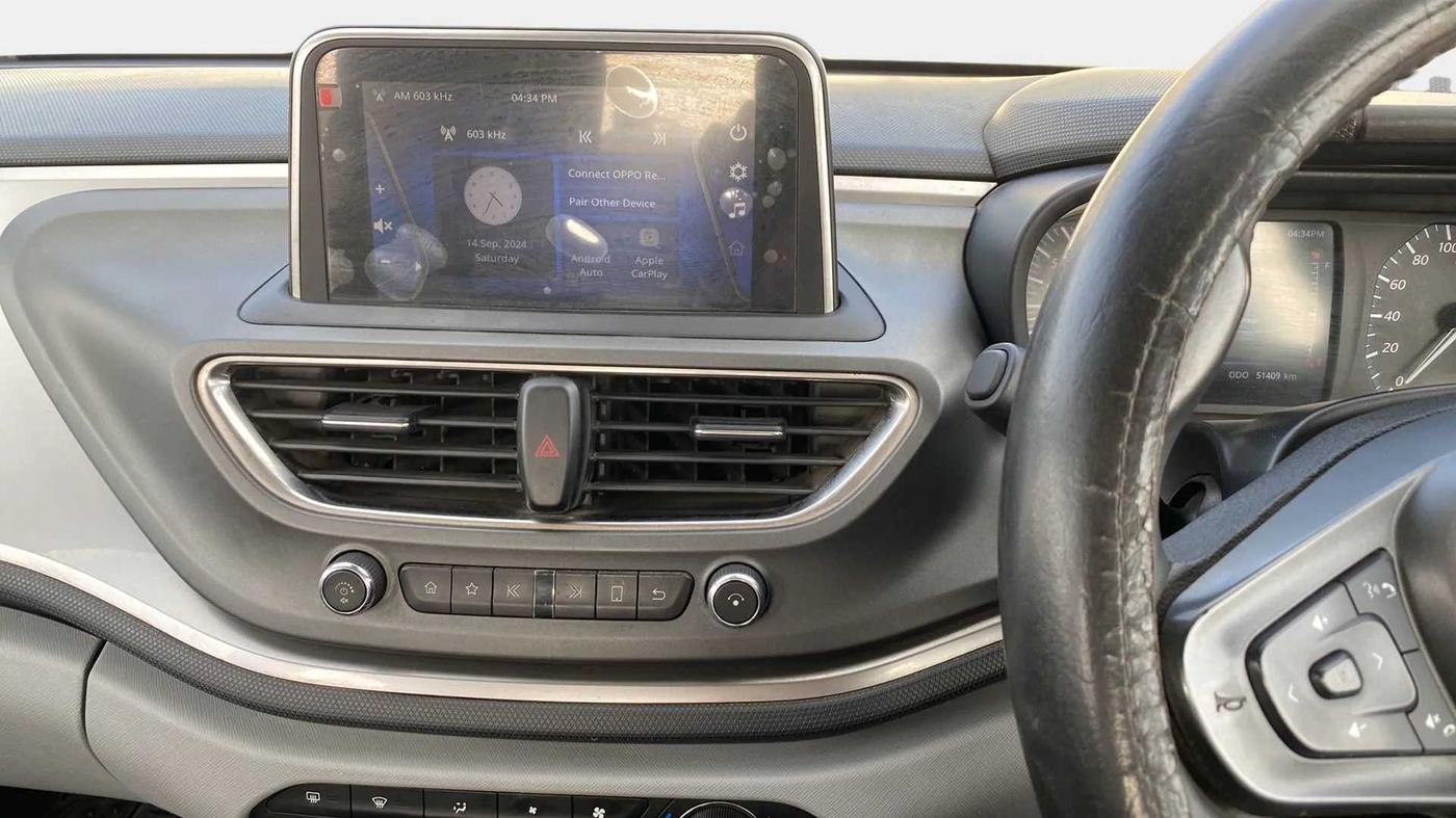 2020 Tata ALTROZ XZ PETROL, Petrol, Manual, 51,406 km, Air Conditioner