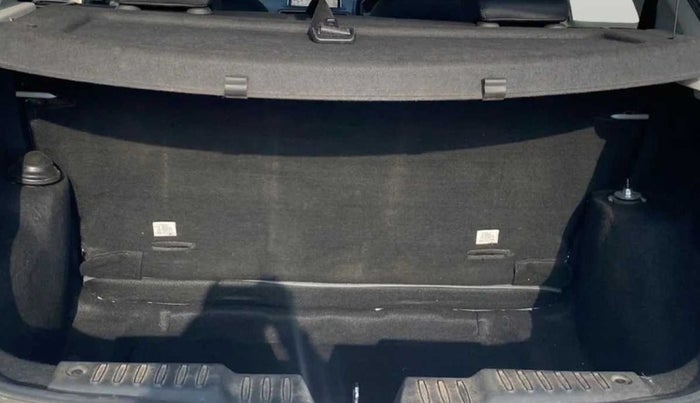 2020 Tata ALTROZ XZ PETROL, Petrol, Manual, 51,406 km, Boot Inside