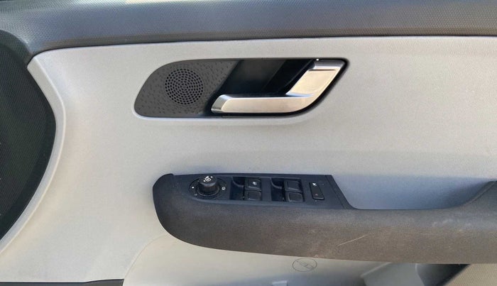 2020 Tata ALTROZ XZ PETROL, Petrol, Manual, 51,406 km, Driver Side Door Panels Control