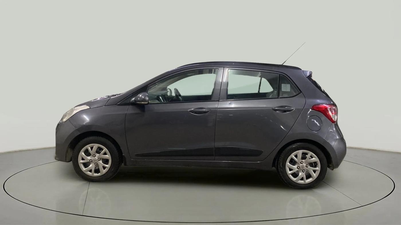 2018 Hyundai Grand i10 SPORTZ 1.2 KAPPA VTVT, CNG, Manual, 78,127 km, Left Side