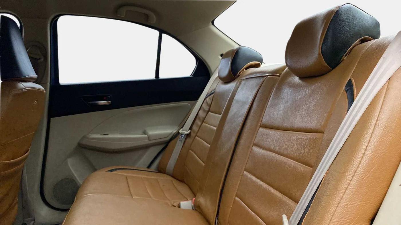 2018 Maruti Dzire VXI AMT, Petrol, Automatic, 1,05,458 km, Right Side Rear Door Cabin