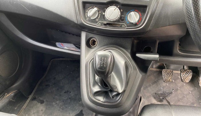 2018 Datsun Go Plus T, Petrol, Manual, 60,293 km, Gear Lever