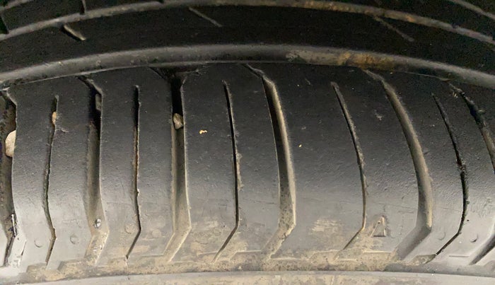 2022 Tata PUNCH ACCOMPLISHED AMT, Petrol, Automatic, 12,868 km, Left Front Tyre Tread