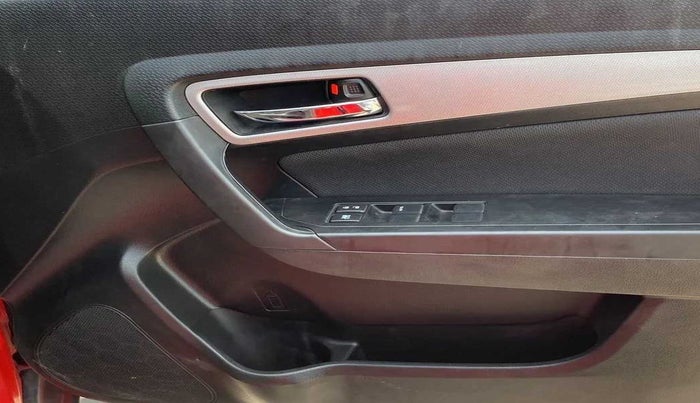 2021 Maruti Vitara Brezza ZXI PLUS DUAL TONE, Petrol, Manual, 17,047 km, Driver Side Door Panels Control