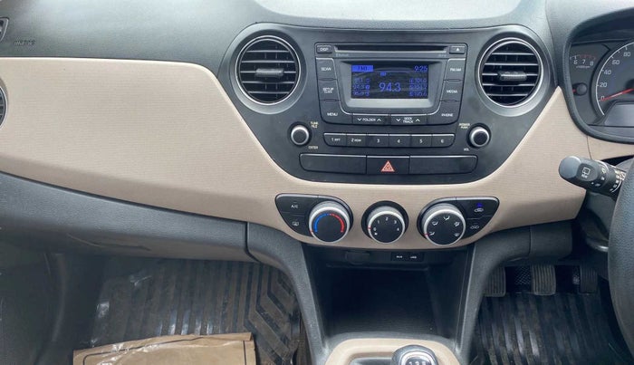 2016 Hyundai Grand i10 ASTA (O) 1.2 KAPPA VTVT, Petrol, Manual, 40,286 km, Air Conditioner