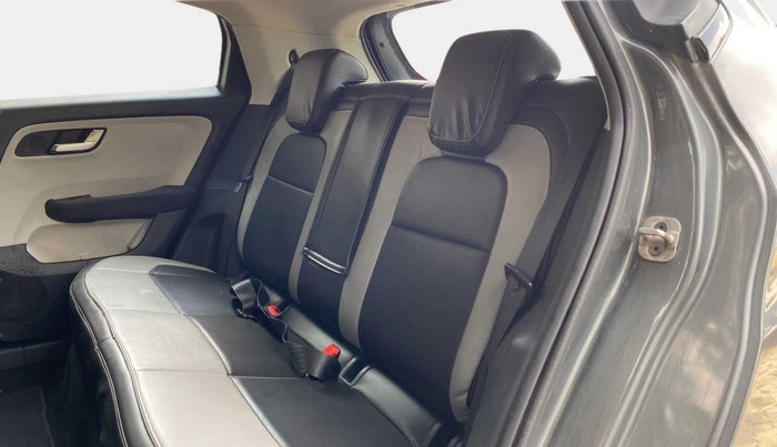 2022 Tata ALTROZ XZ PETROL, Petrol, Manual, 30,459 km, Right Side Rear Door Cabin
