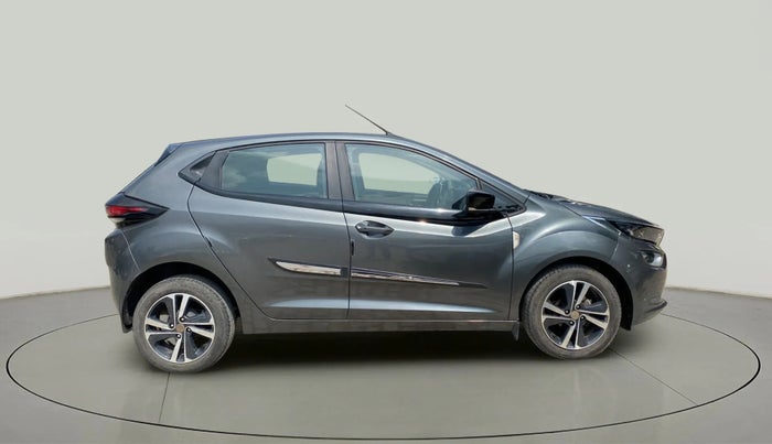 2022 Tata ALTROZ XZ PETROL, Petrol, Manual, 30,459 km, Right Side View