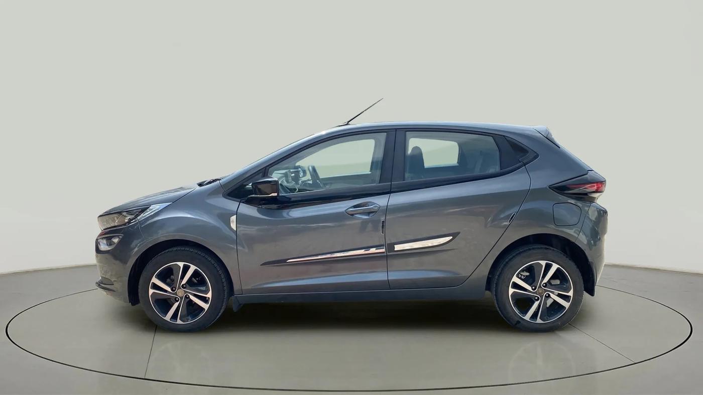 2022 Tata ALTROZ XZ PETROL, Petrol, Manual, 30,459 km, Left Side