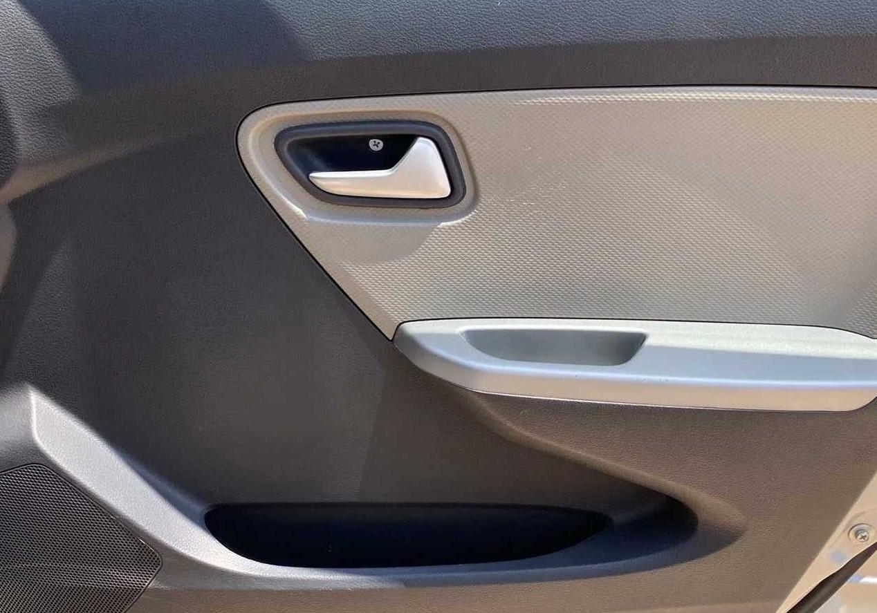 2017 Maruti Alto K10 VXI, Petrol, Manual, 25,815 km, Driver Side Door Panels Control