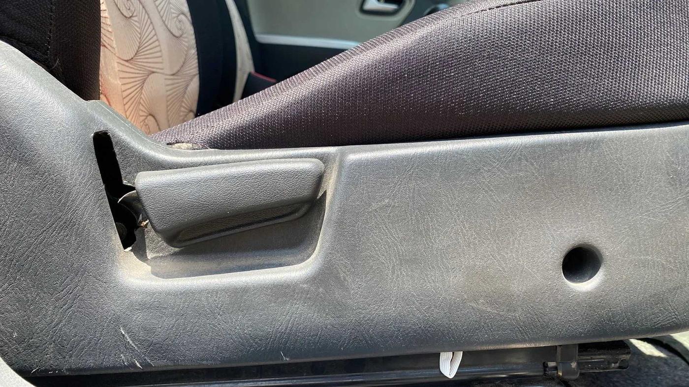 2017 Maruti Alto K10 VXI, Petrol, Manual, 25,815 km, Driver Side Adjustment Panel
