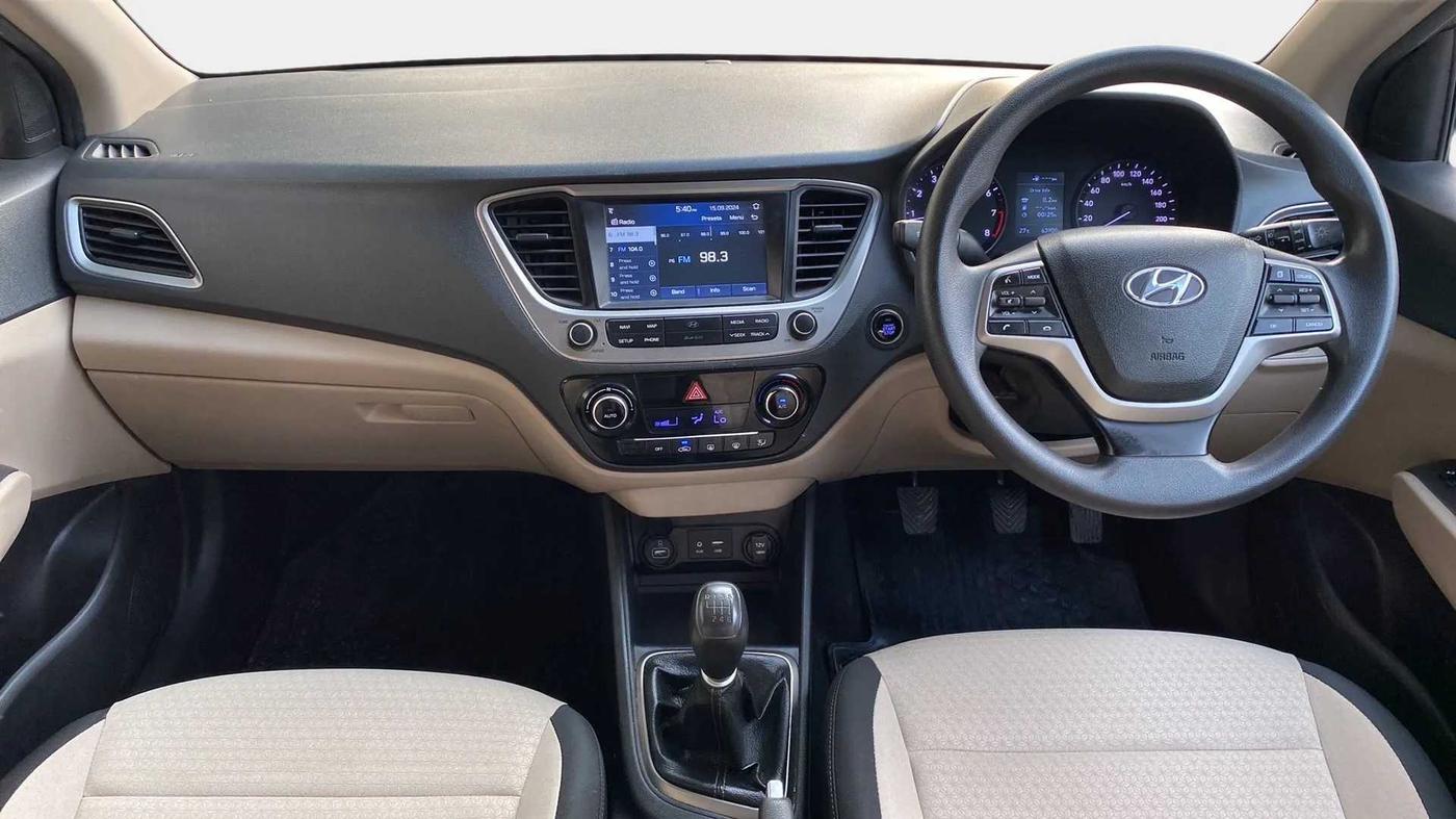 2019 Hyundai Verna 1.6 VTVT SX, Petrol, Manual, 64,183 km, Dashboard