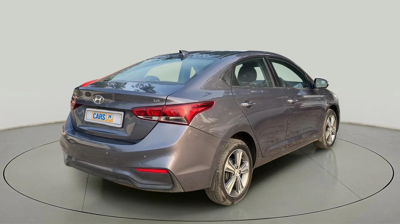 2019 Hyundai Verna 1.6 VTVT SX, Petrol, Manual, 64,183 km, Right Back Diagonal