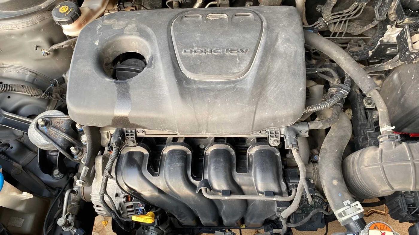 2019 Hyundai Verna 1.6 VTVT SX, Petrol, Manual, 64,183 km, Open Bonet
