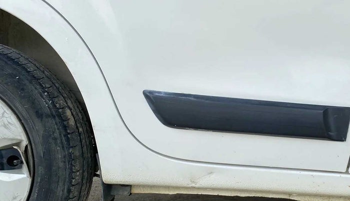 2020 Maruti New Wagon-R VXI 1.0, Petrol, Manual, 52,202 km, Right running board - Slightly dented