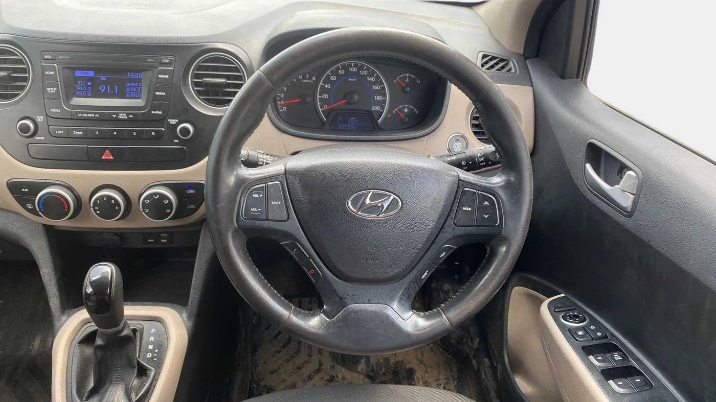 2016 Hyundai Grand i10 ASTA (O) AT 1.2 KAPPA VTVT, Petrol, Automatic, 94,705 km, Steering Wheel Close Up