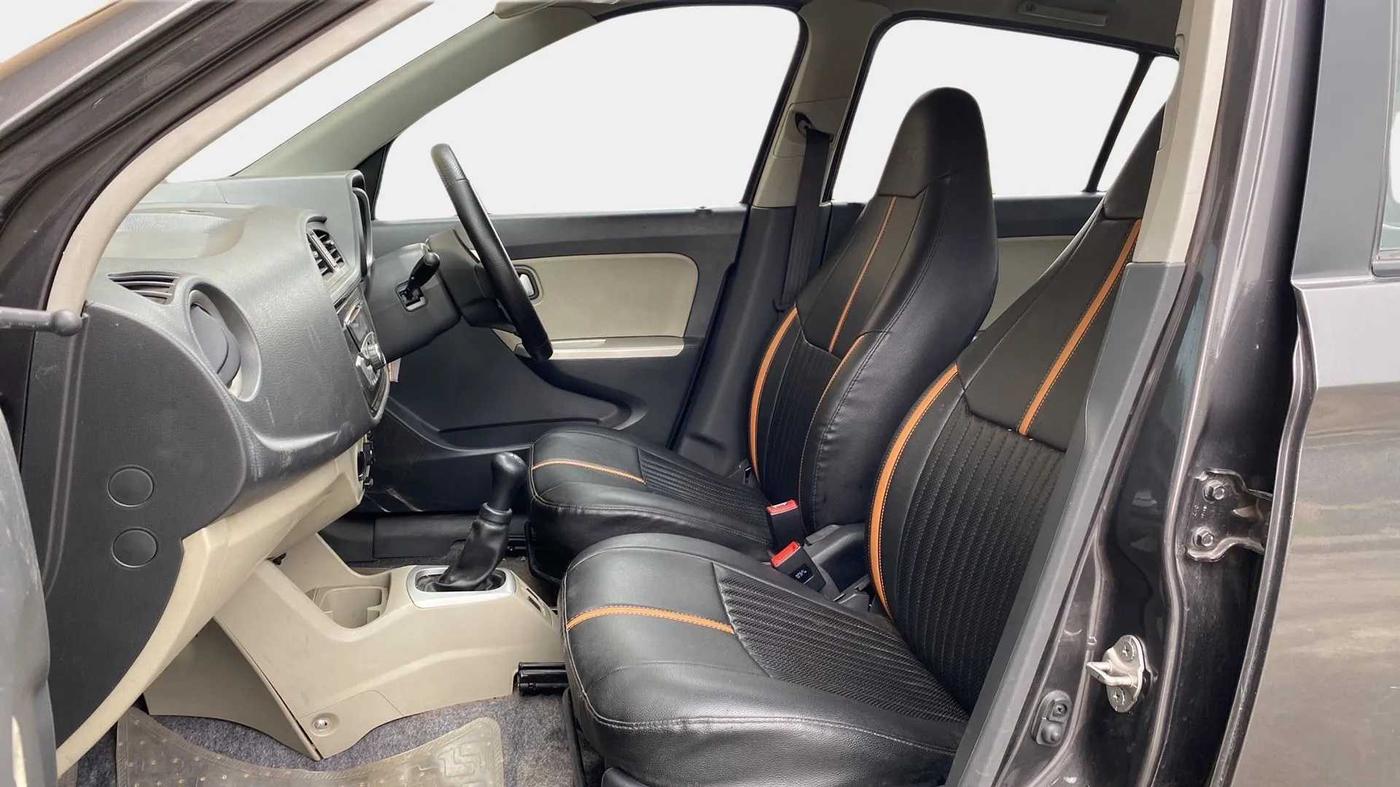 2018 Maruti Alto K10 VXI, Petrol, Manual, 19,052 km, Right Side Front Door Cabin