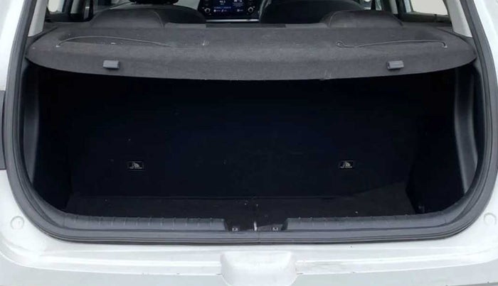 2021 Hyundai NEW I20 SPORTZ 1.2 MT, Petrol, Manual, 26,779 km, Boot Inside