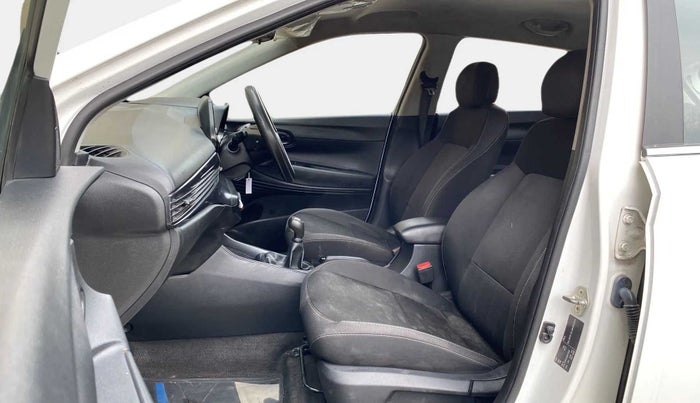 2021 Hyundai NEW I20 SPORTZ 1.2 MT, Petrol, Manual, 26,779 km, Right Side Front Door Cabin
