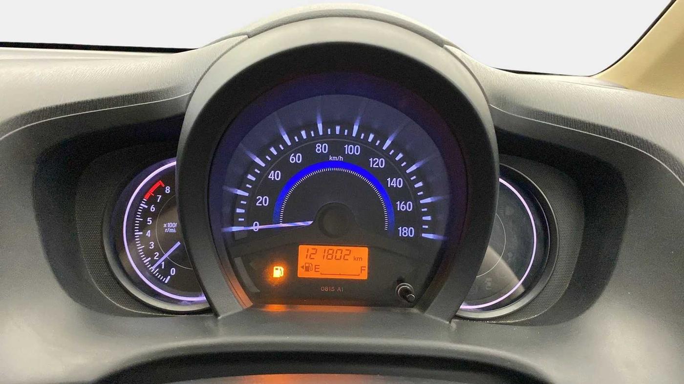 2015 Honda Amaze 1.2L I-VTEC SX, Petrol, Manual, 1,21,870 km, Odometer Image