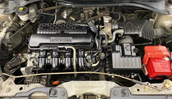 2015 Honda Amaze 1.2L I-VTEC SX, Petrol, Manual, 1,21,870 km, Open Bonet