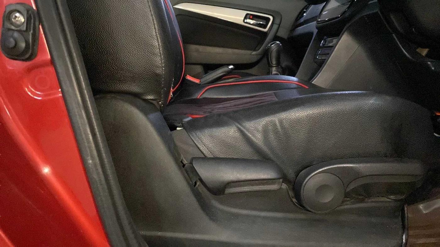 2016 Maruti Vitara Brezza ZDI PLUS DUAL TONE, Diesel, Manual, 87,226 km, Driver Side Adjustment Panel