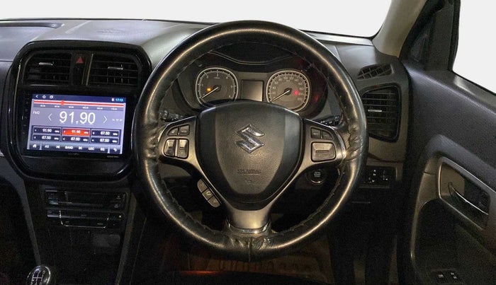 2016 Maruti Vitara Brezza ZDI PLUS DUAL TONE, Diesel, Manual, 87,226 km, Steering Wheel Close Up
