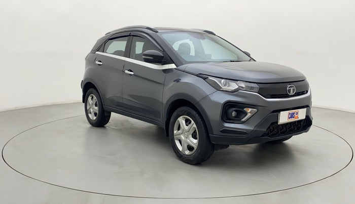 2020 Tata NEXON XMA SUNROOF PETROL, Petrol, Automatic, 35,727 km, Right Front Diagonal
