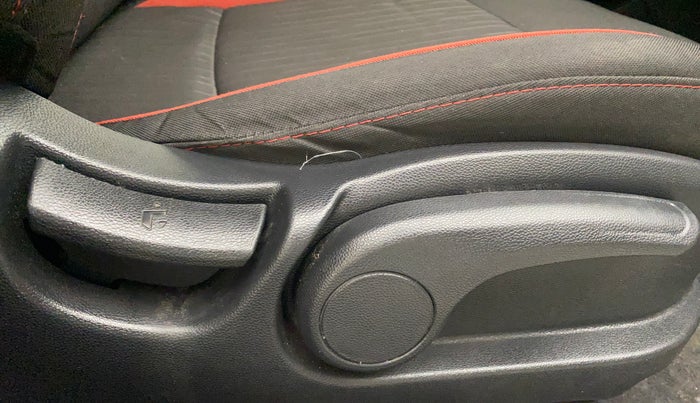 2018 Hyundai Elite i20 ASTA 1.2 DUAL TONE, Petrol, Manual, 52,661 km, Driver Side Adjustment Panel