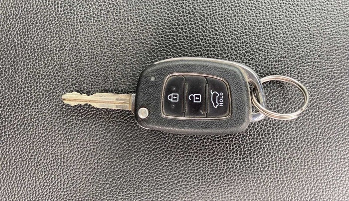 2017 Hyundai Elite i20 SPORTZ 1.2, Petrol, Manual, 66,871 km, Key Close Up