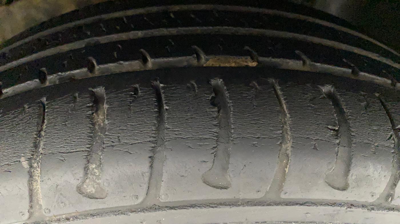 2018 Tata Tiago XZ PETROL, Petrol, Manual, 39,850 km, Left Front Tyre Tread