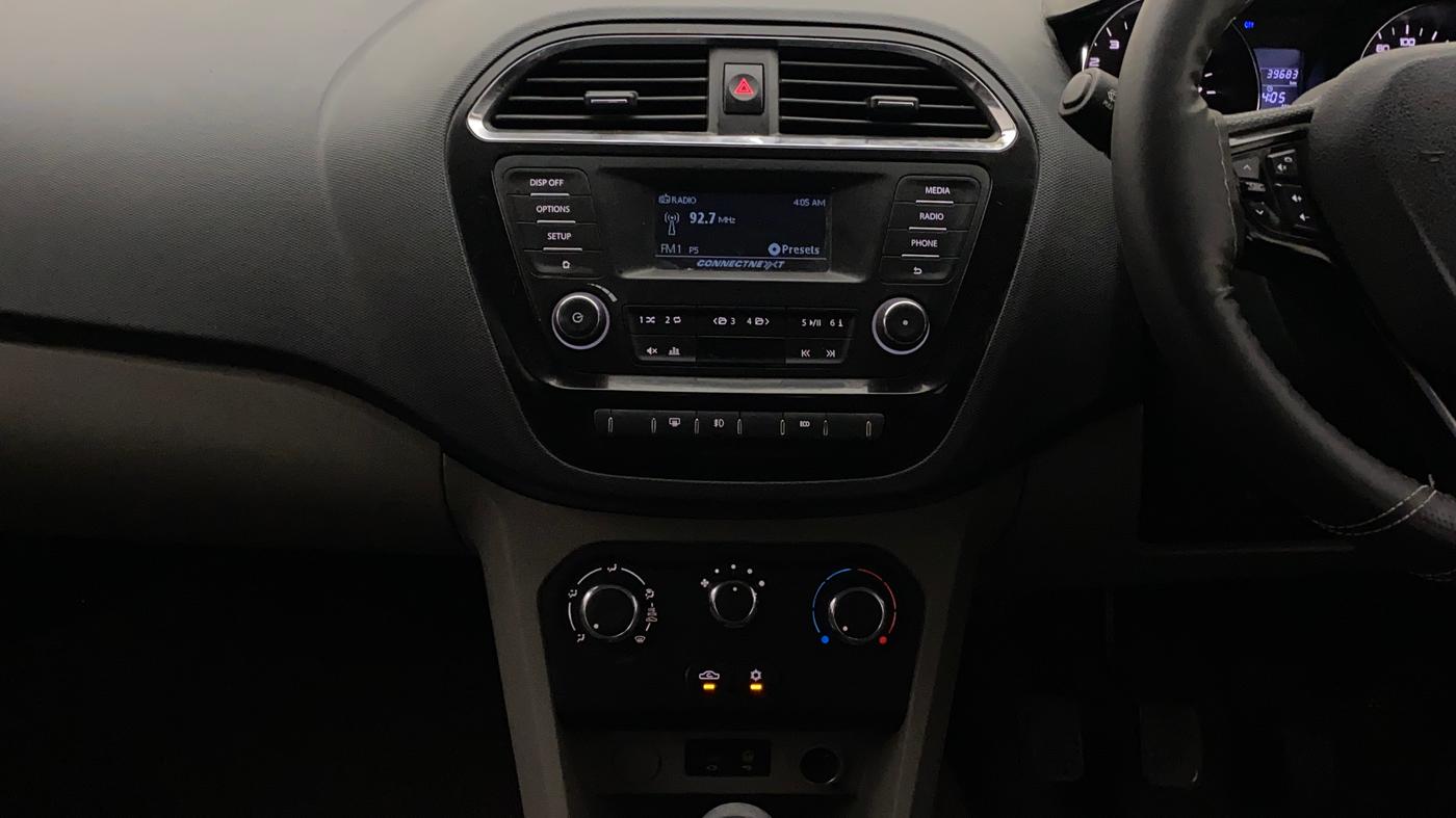 2018 Tata Tiago XZ PETROL, Petrol, Manual, 39,850 km, Air Conditioner