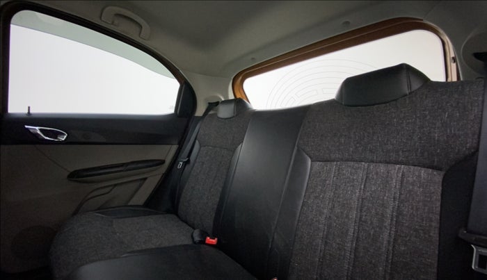 2018 Tata Tiago XZ PETROL, Petrol, Manual, 39,850 km, Right Side Rear Door Cabin