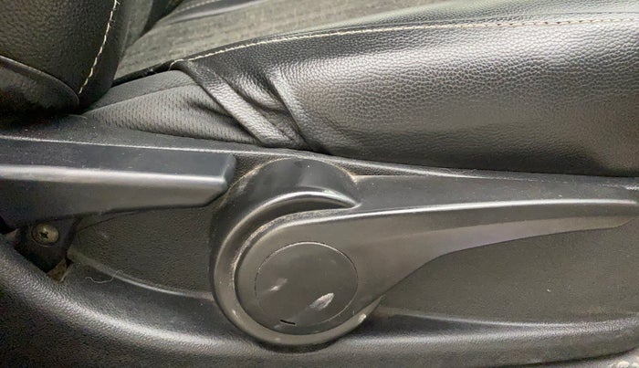 2018 Tata Tiago XZ PETROL, Petrol, Manual, 39,850 km, Driver Side Adjustment Panel