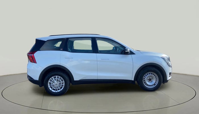 2023 Mahindra XUV700 MX P MT 5 STR, Petrol, Manual, 22,455 km, Right Side View