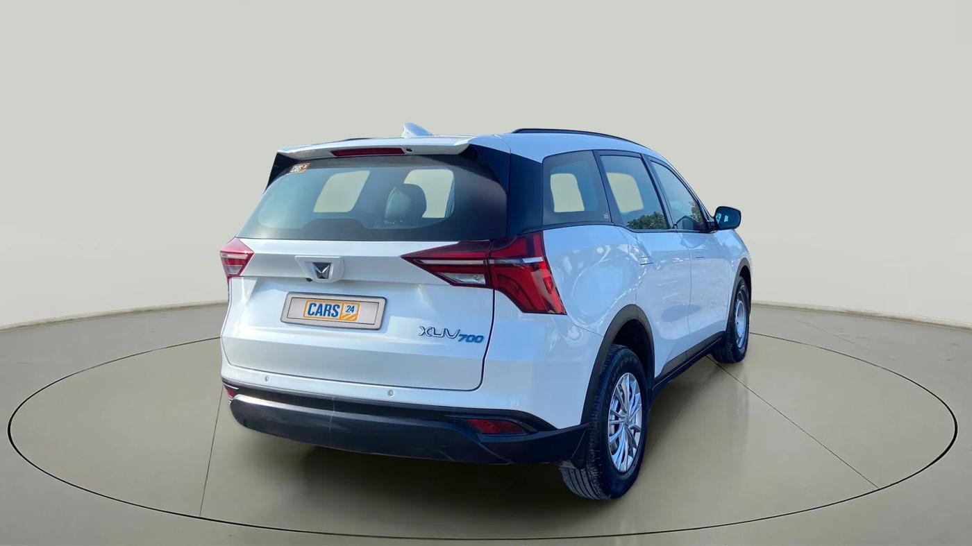 2023 Mahindra XUV700 MX P MT 5 STR, Petrol, Manual, 22,455 km, Right Back Diagonal