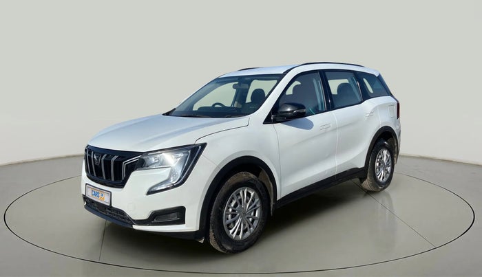 2023 Mahindra XUV700 MX P MT 5 STR, Petrol, Manual, 22,455 km, Left Front Diagonal