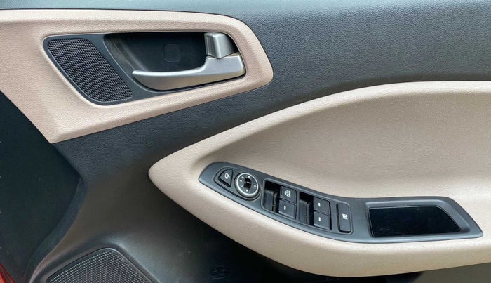 2019 Hyundai Elite i20 SPORTZ PLUS 1.2, Petrol, Manual, 44,130 km, Driver Side Door Panels Control