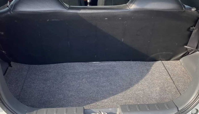 2018 Maruti Alto 800 LXI, Petrol, Manual, 27,328 km, Boot Inside