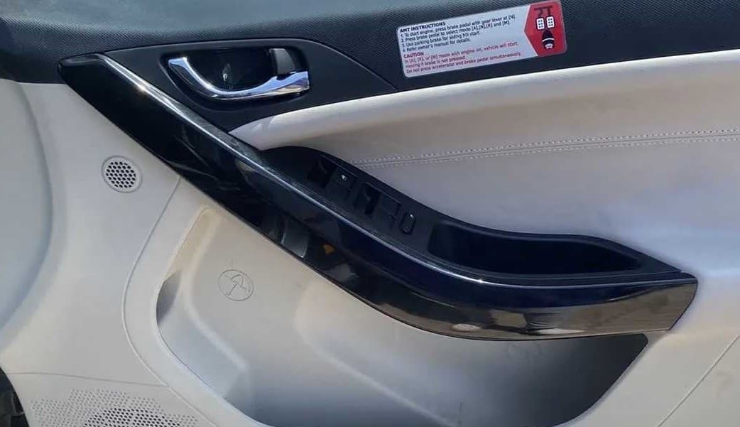 2020 Tata NEXON XZA PLUS (O) PETROL DUAL TONE, Petrol, Automatic, 14,563 km, Driver Side Door Panels Control