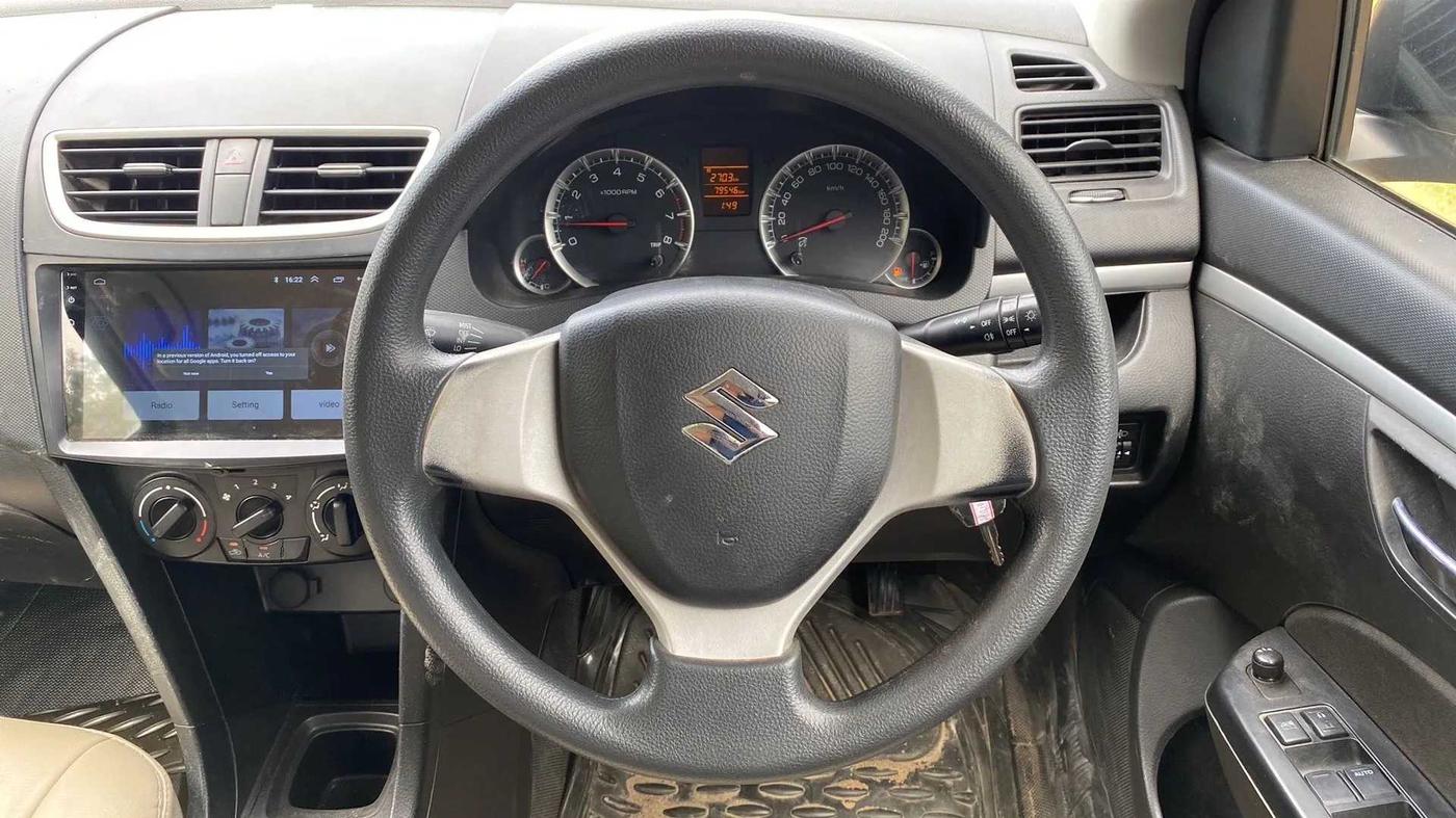 2014 Maruti Swift VXI, Petrol, Manual, 79,520 km, Steering Wheel Close Up