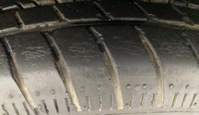 2017 Maruti Celerio ZXI AMT (O), Petrol, Automatic, 32,184 km, Left Front Tyre Tread