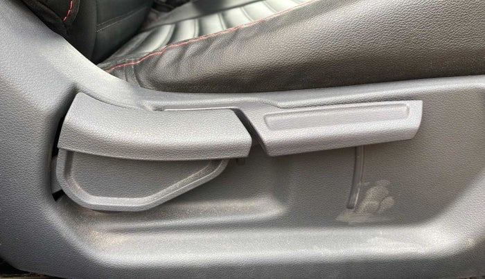 2021 Hyundai GRAND I10 NIOS SPORTZ AMT 1.2 KAPPA VTVT, Petrol, Automatic, 50,284 km, Driver Side Adjustment Panel
