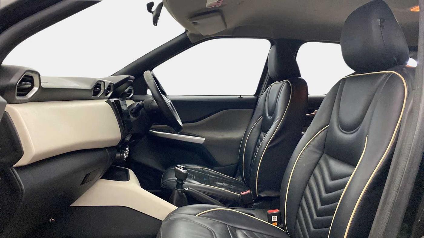 2022 Nissan MAGNITE XV EXECUTIVE, Petrol, Manual, 24,479 km, Right Side Front Door Cabin