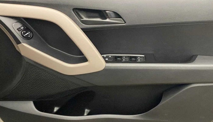 2017 Hyundai Creta E PLUS 1.6 PETROL, Petrol, Manual, 32,146 km, Driver Side Door Panels Control